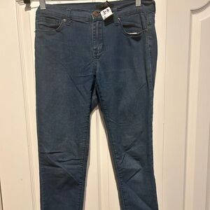 Fashion Nova Jeans Size 4